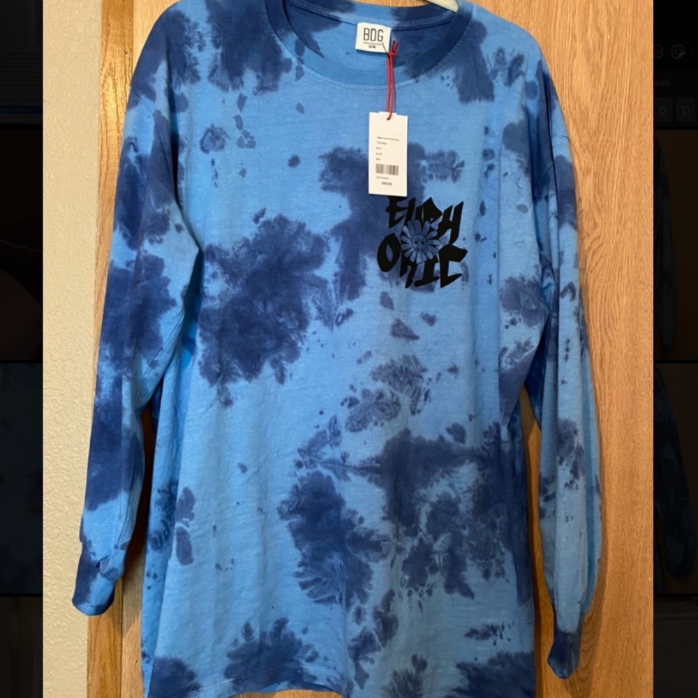Oversized tie dye urban outfitters long sleeve